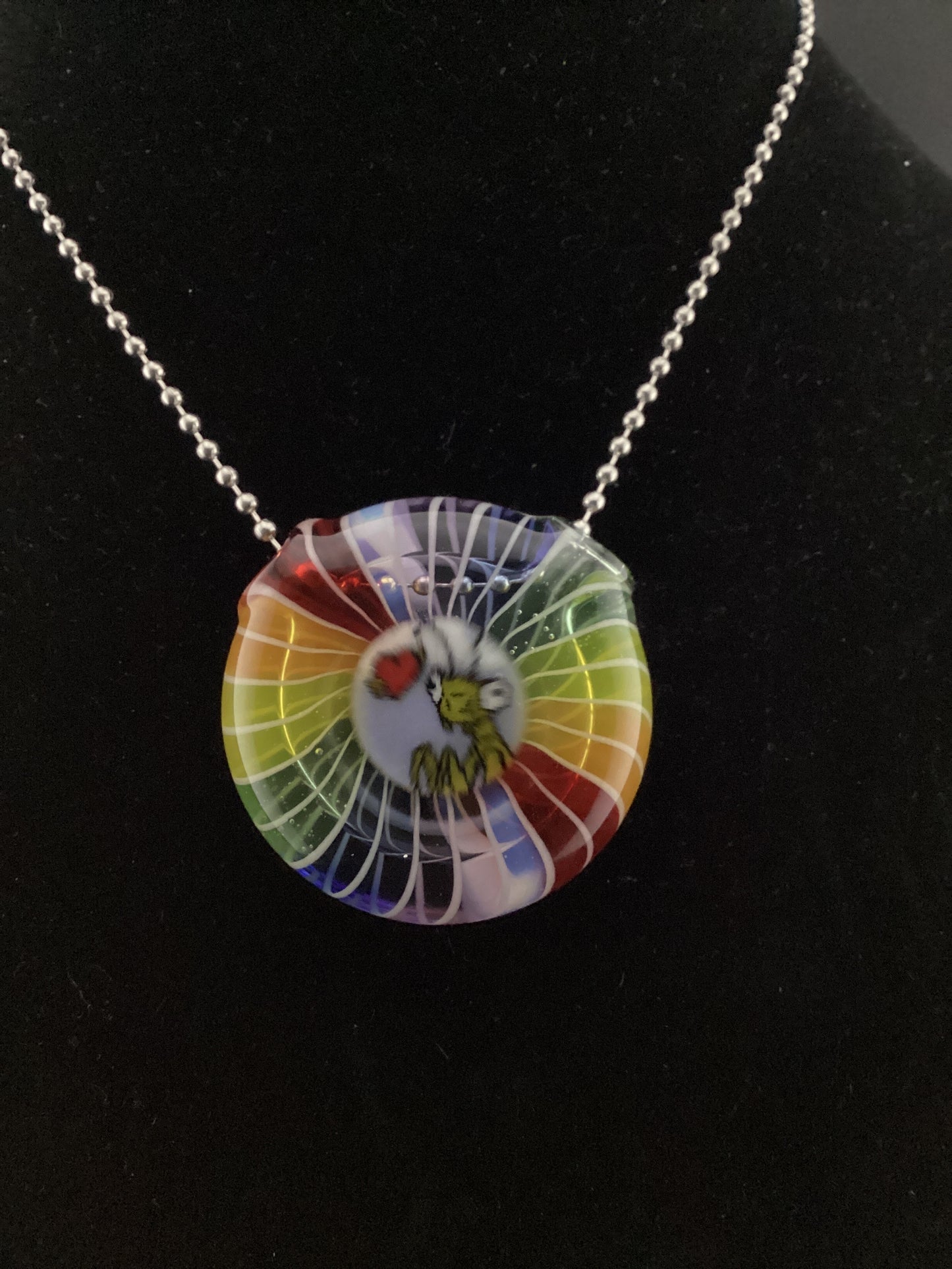 Rainbow mantis hollow mille pendant