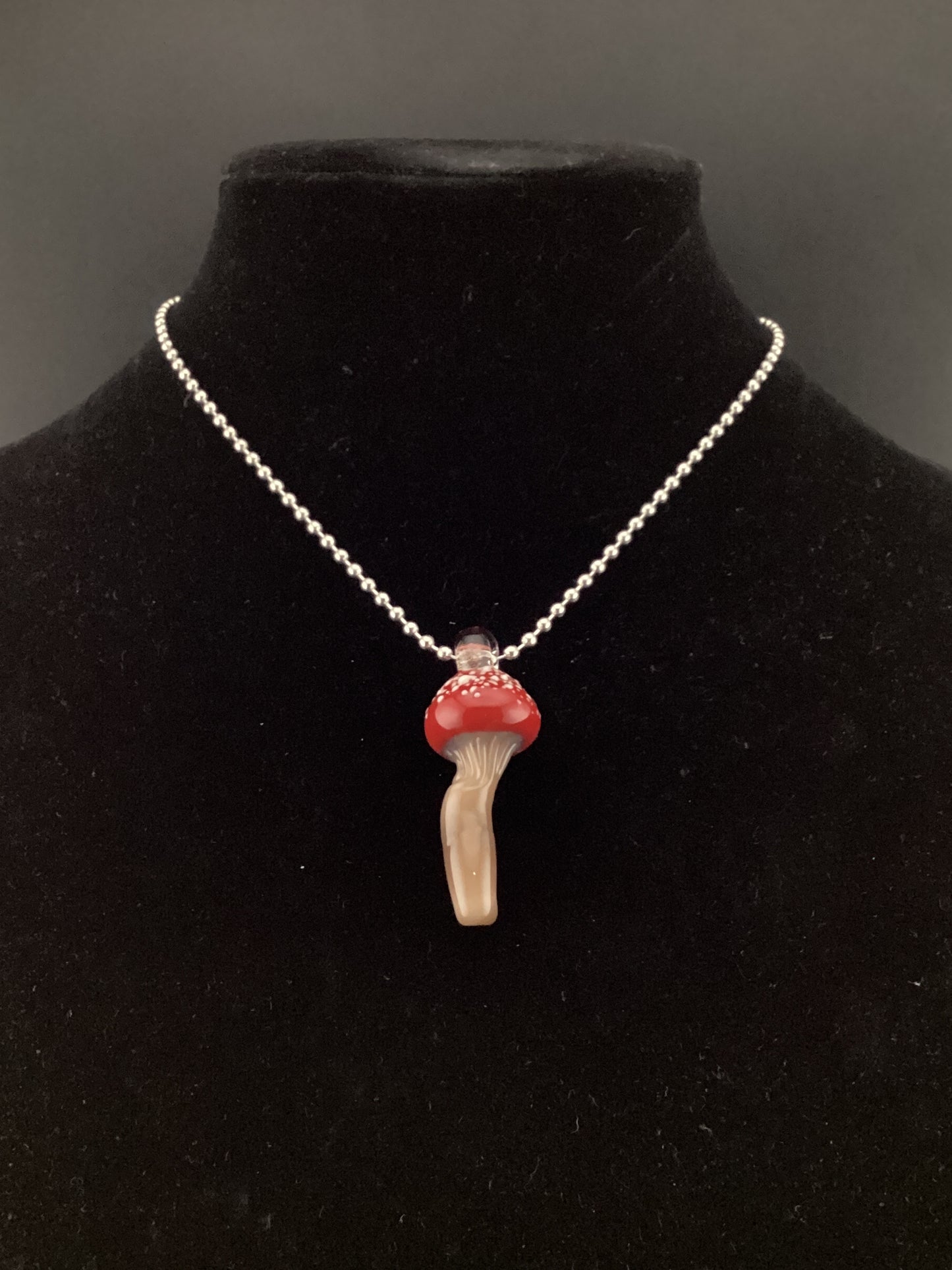 Mushroom pendant (single)